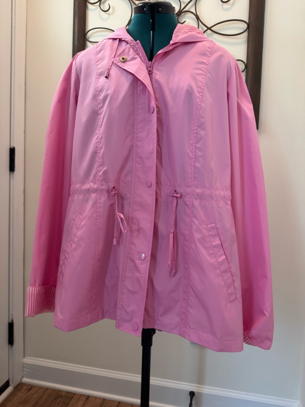 Kim Rogers Pink Raincoat Sz XL Like New